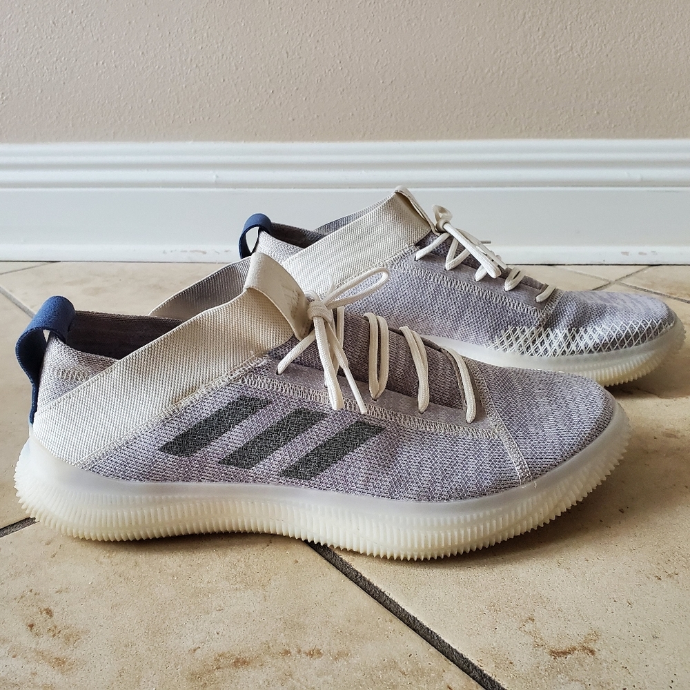 Adidas mens boost tennis shoe size 13